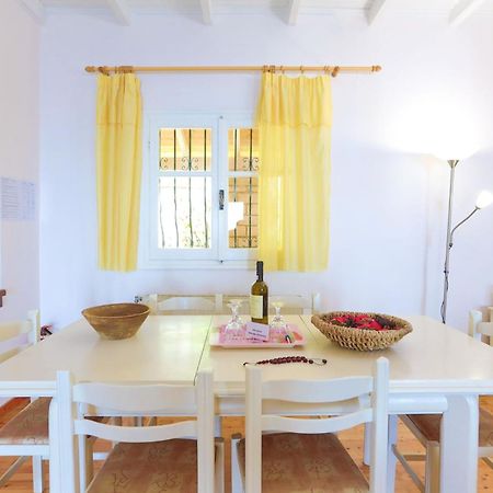 Seaview Calypso Villa Nisaki  ภายนอก รูปภาพ
