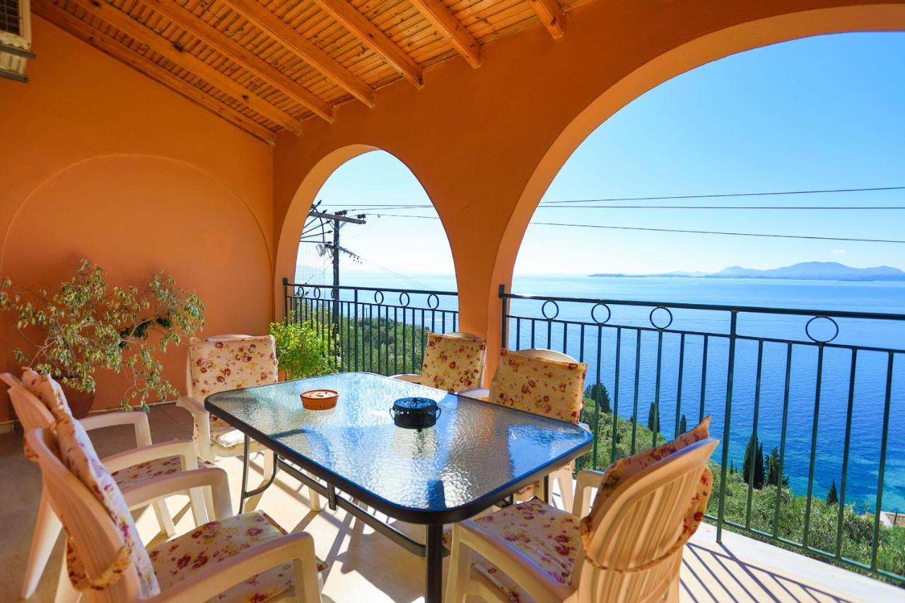 Seaview Calypso Villa Nisaki  ภายนอก รูปภาพ