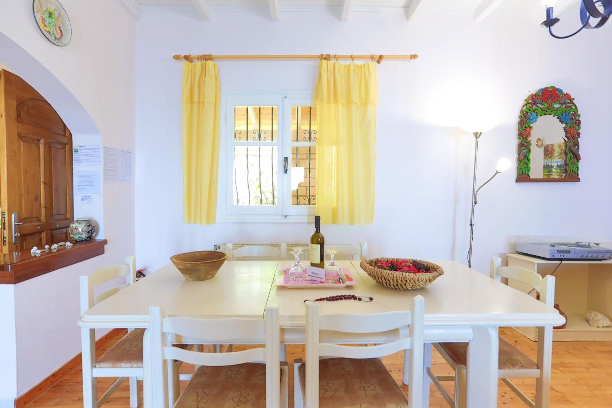 Seaview Calypso Villa Nisaki  ภายนอก รูปภาพ